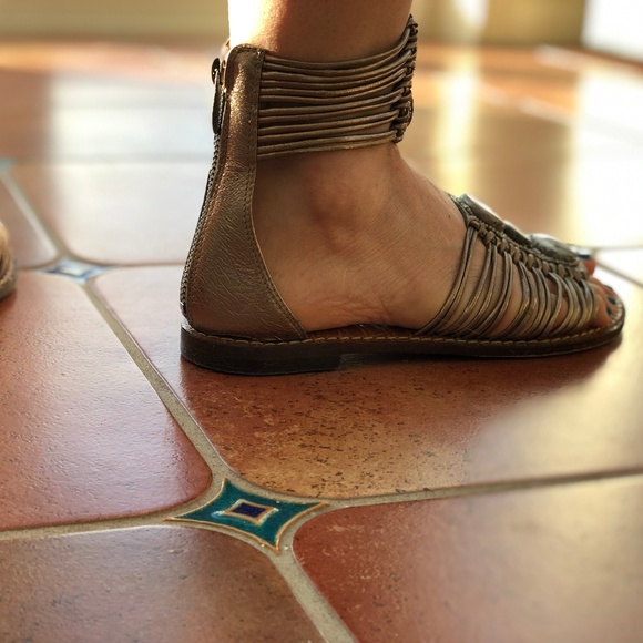 Sam Edelman Gladiator Sandals, Size 7 - Picture 3 of 4